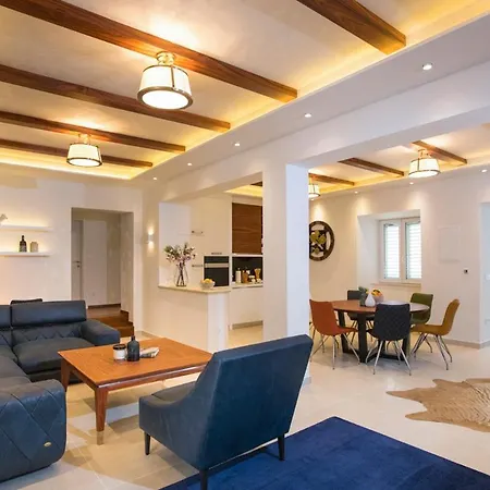 Zavrelje Sleeps 8 Pool Wifi Villa Mlini