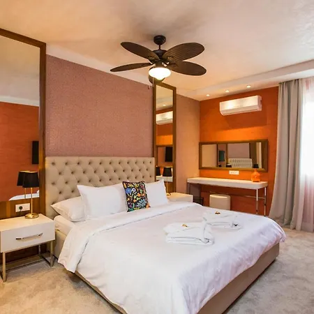 Zavrelje Sleeps 8 Pool Wifi Villa *